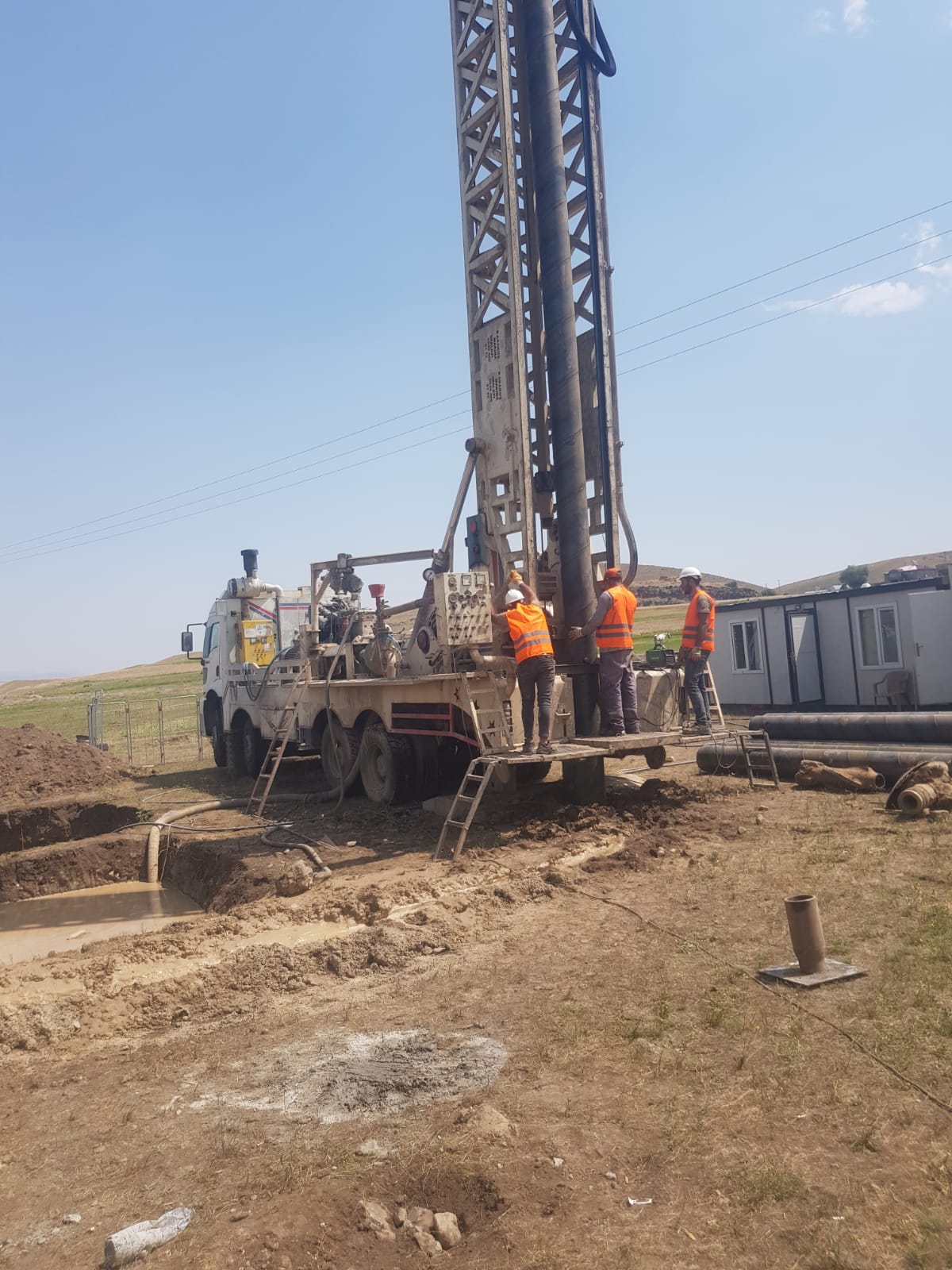 Abdurrahman Özdemir Su Kuyusu Açma Septik Sistem Kurulum Maden ve Etüt Sondaj Faaliyetleri 